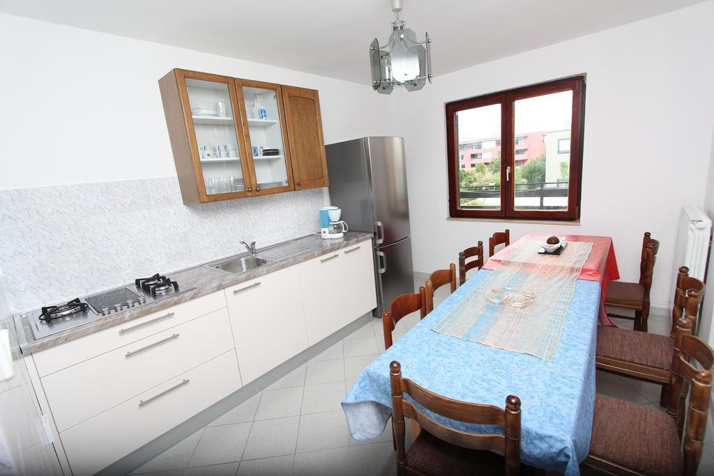 Apartments Natali ロヴィニ 部屋 写真
