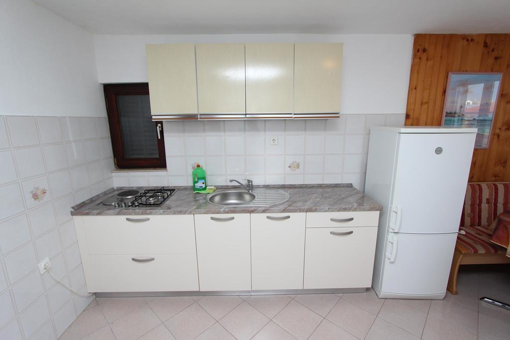 Apartments Natali ロヴィニ エクステリア 写真