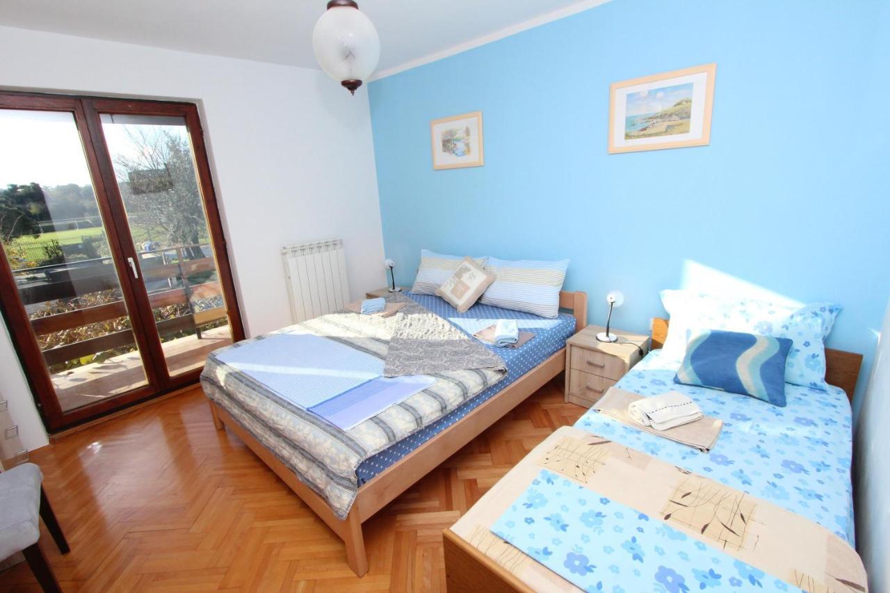 Apartments Natali ロヴィニ エクステリア 写真
